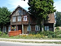 Altes Vorlaubenhaus mit zwei Hauseingängen
(20060722 D04378 Nickelswalde)
